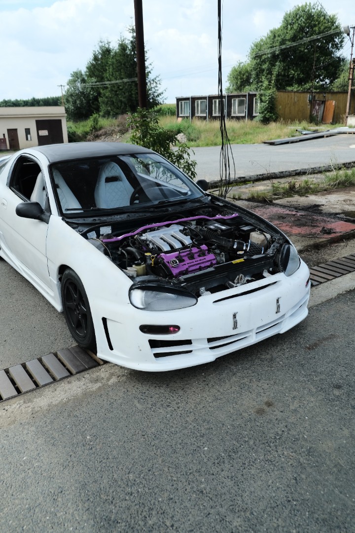 Mazda MX-3 exterior 3